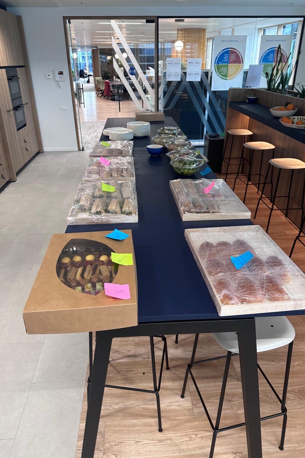Buffet de séminaire d'entreprise dressé par Traiteur Zaouli